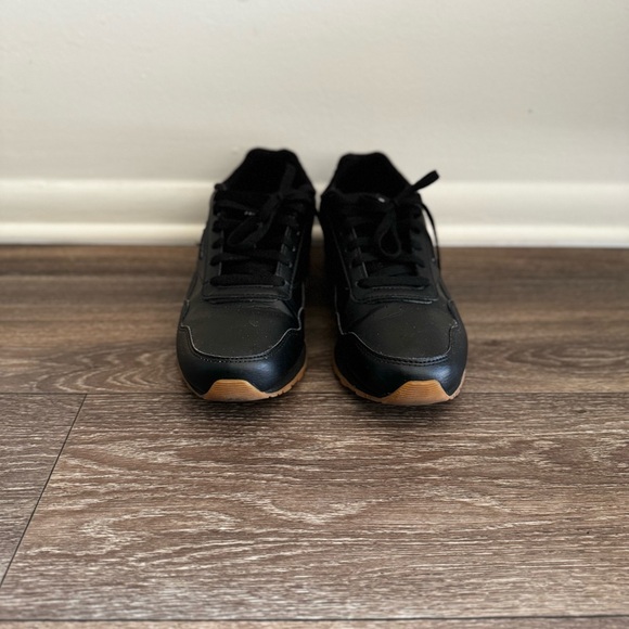 Women Reebok Harman Classic - Picture 3 of 7